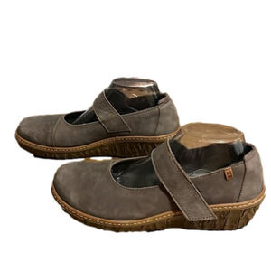 EL Naturalista leather Mary Janes, size 42